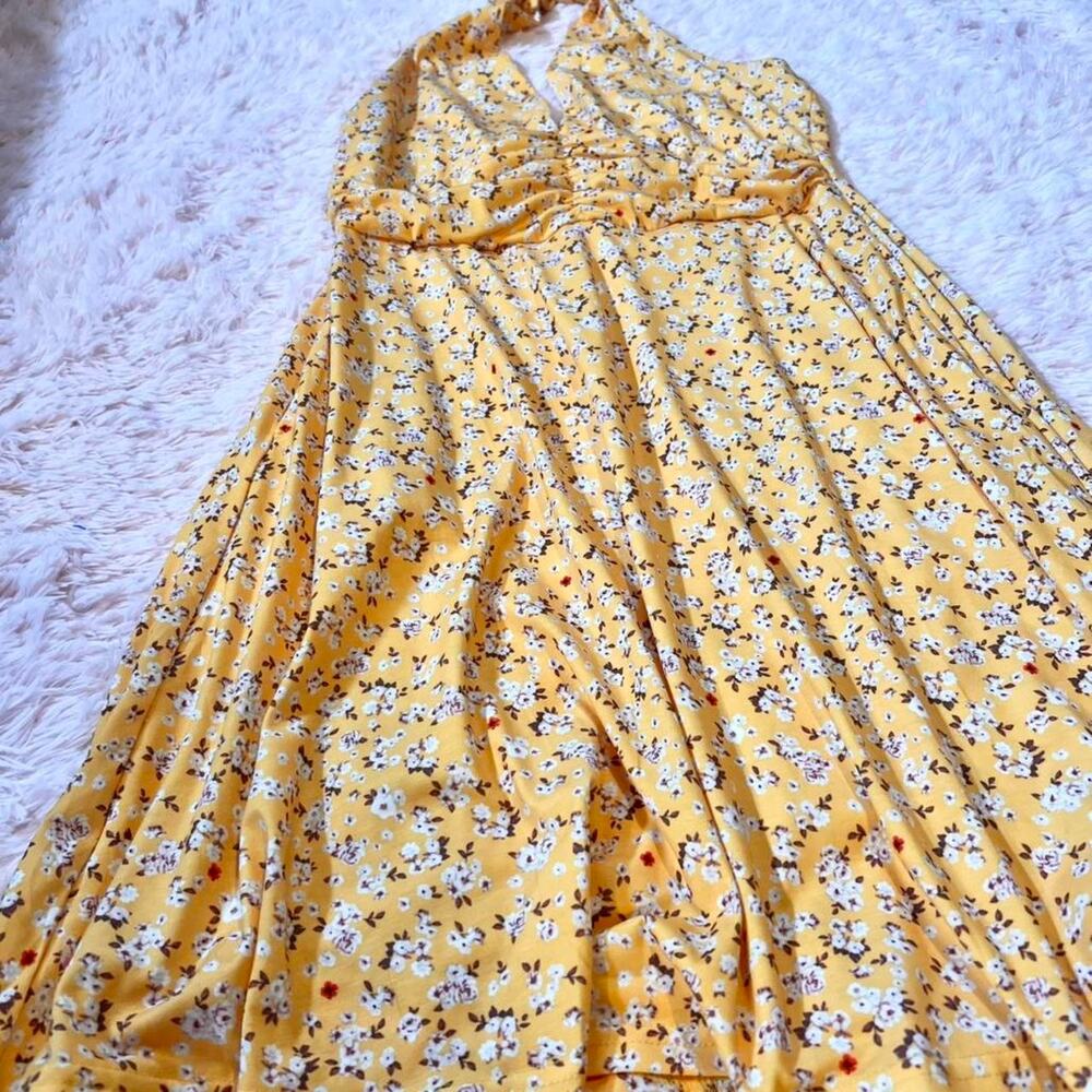 Yellow Floral Cottage Fairy Core Whimsical Feminine Earthy Boho Halter Dress‎ - Picture 3 of 6